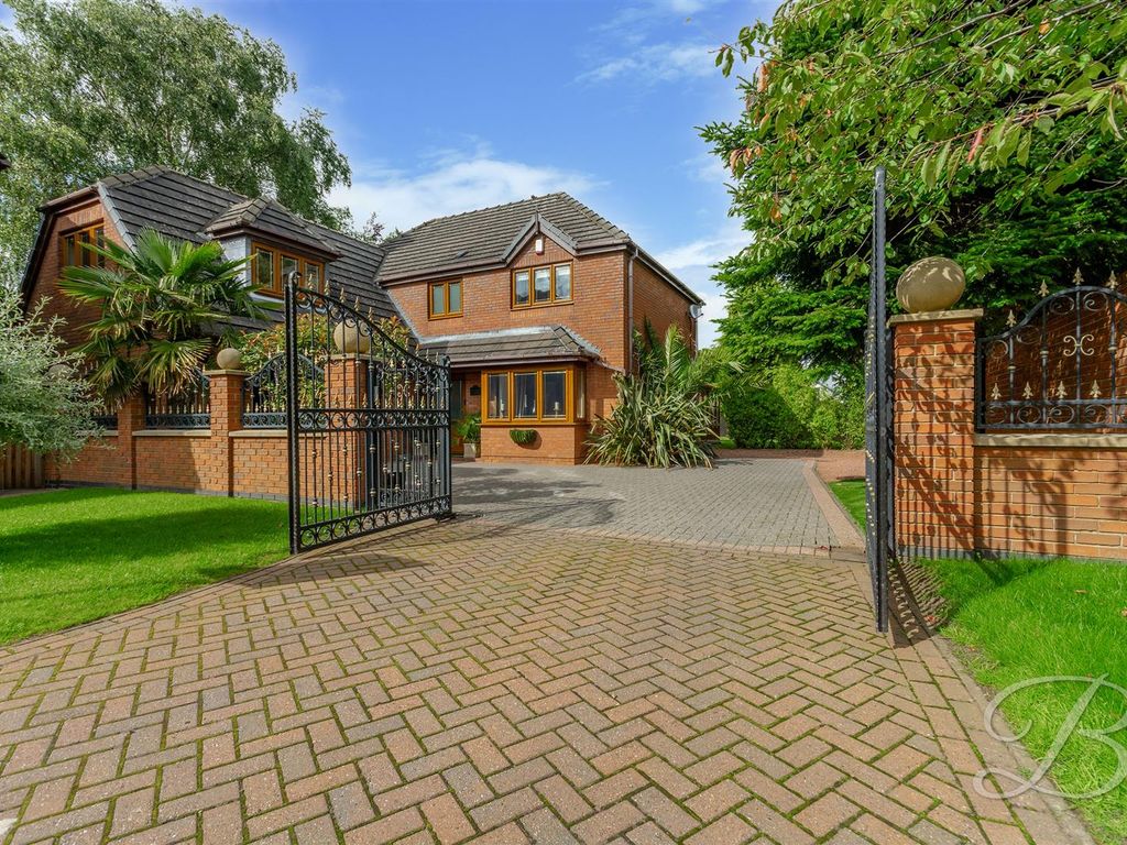 4 bed detached house for sale in Birch Grove, Mansfield NG18, £725,000