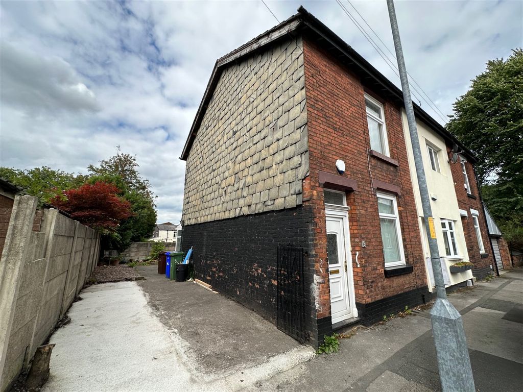 2 bed end terrace house for sale in Kensington Street, Gee Cross, Hyde