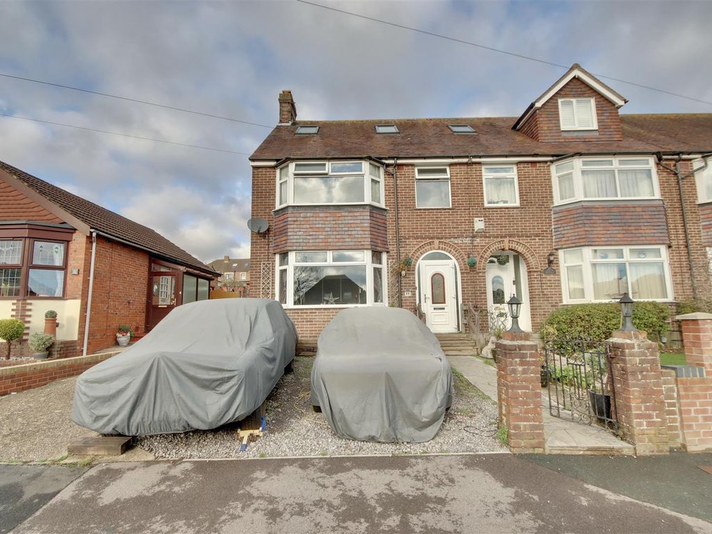 5 bed semidetached house for sale in Old Rectory Road, Farlington, Portsmouth PO6, £450,000
