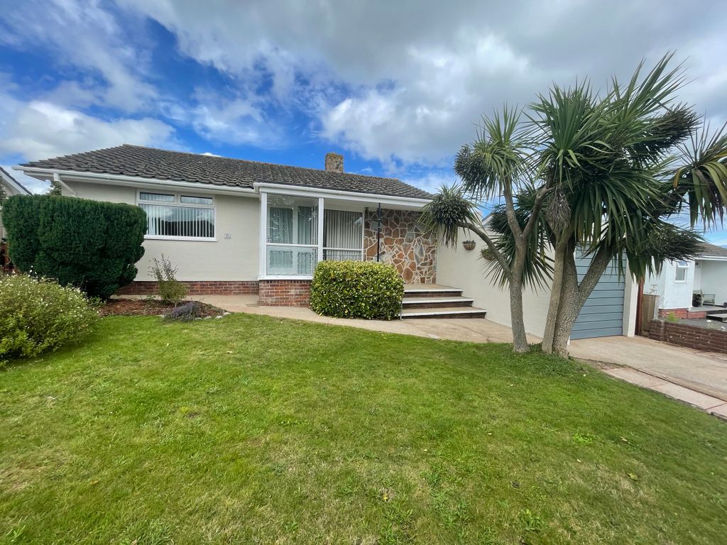2 bed bungalow to rent in Preston Down Road, Preston, Paignton, Devon