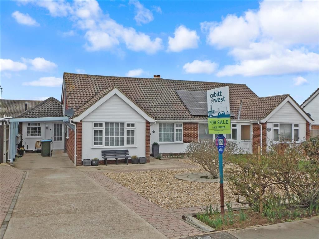 4 bed bungalow for sale in Highdown Drive, Littlehampton, West Sussex