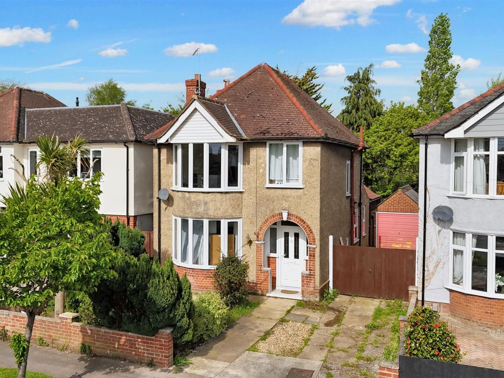 3 bed detached house for sale in Ransome Road, Ipswich IP3, £325,000