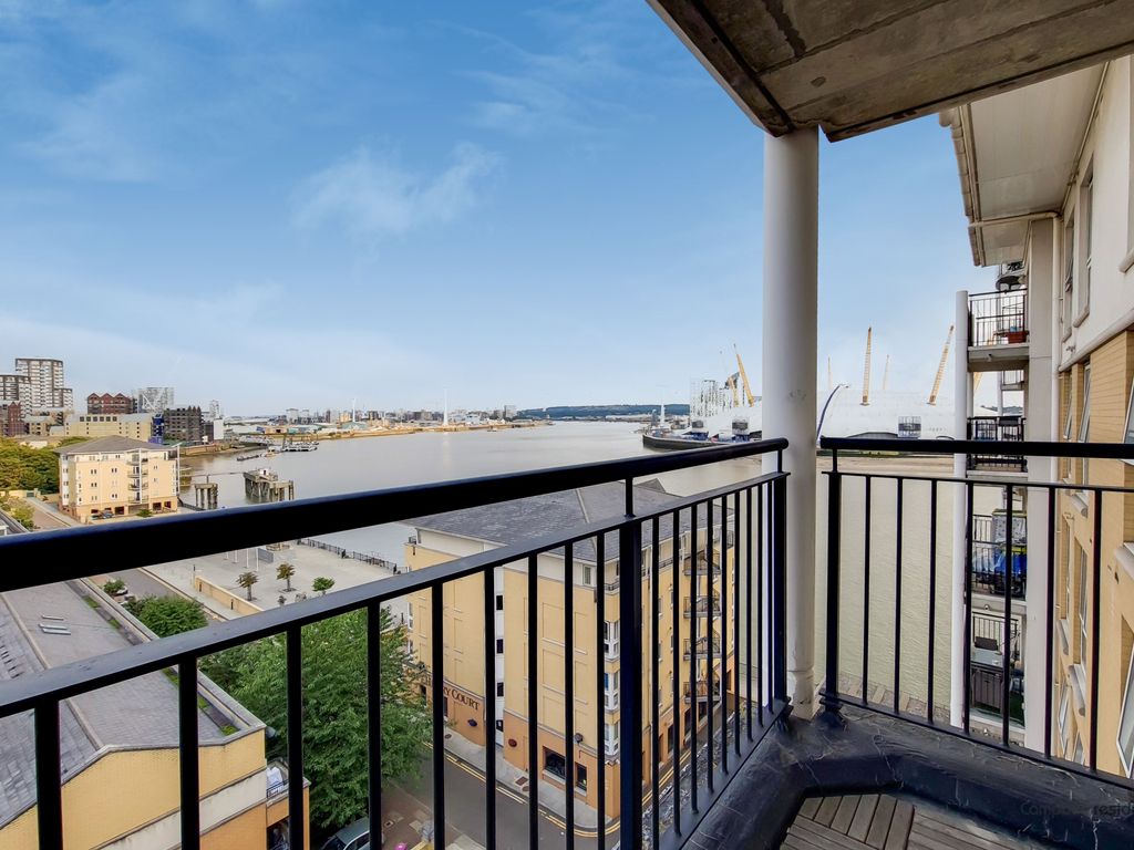 Wards Place London E14