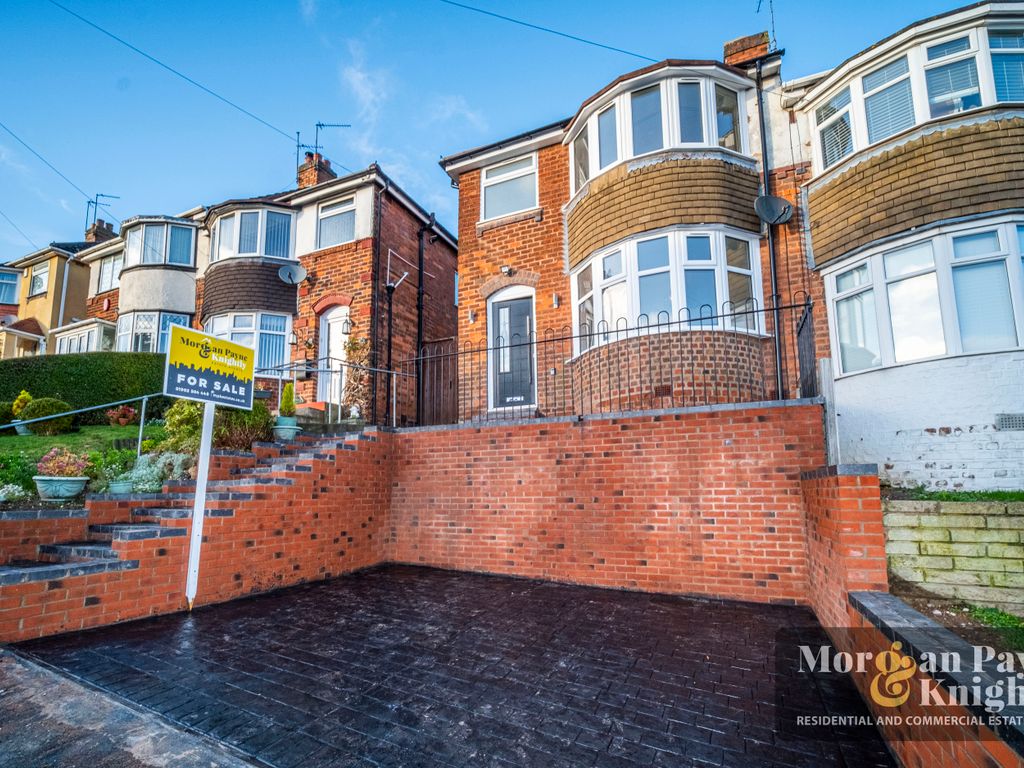 3 bed semidetached house for sale in Jayshaw Avenue, Birmingham B43, £