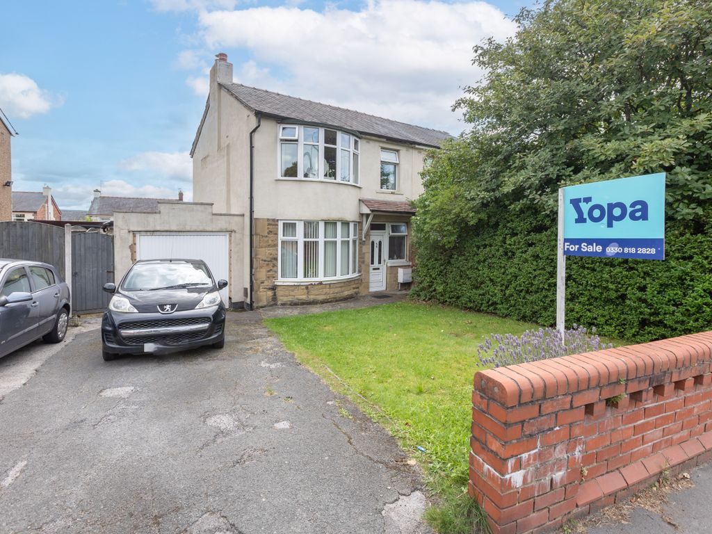 3 bed semidetached house for sale in Eastern Avenue, Burnley BB10, £