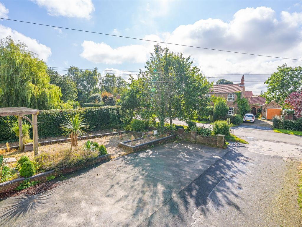 2 bed flat to rent in Lower Dunsforth, York YO26 Zoopla