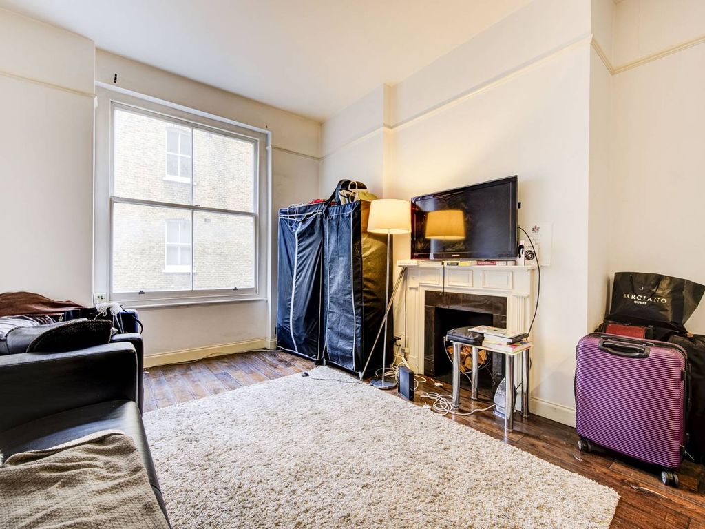2 bed flat for sale in Old Brompton Road, Earls Court, London SW5, £