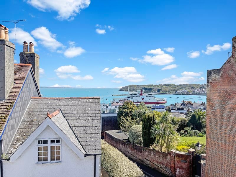3 bed property for sale in Castle Road, Cowes PO31 Zoopla