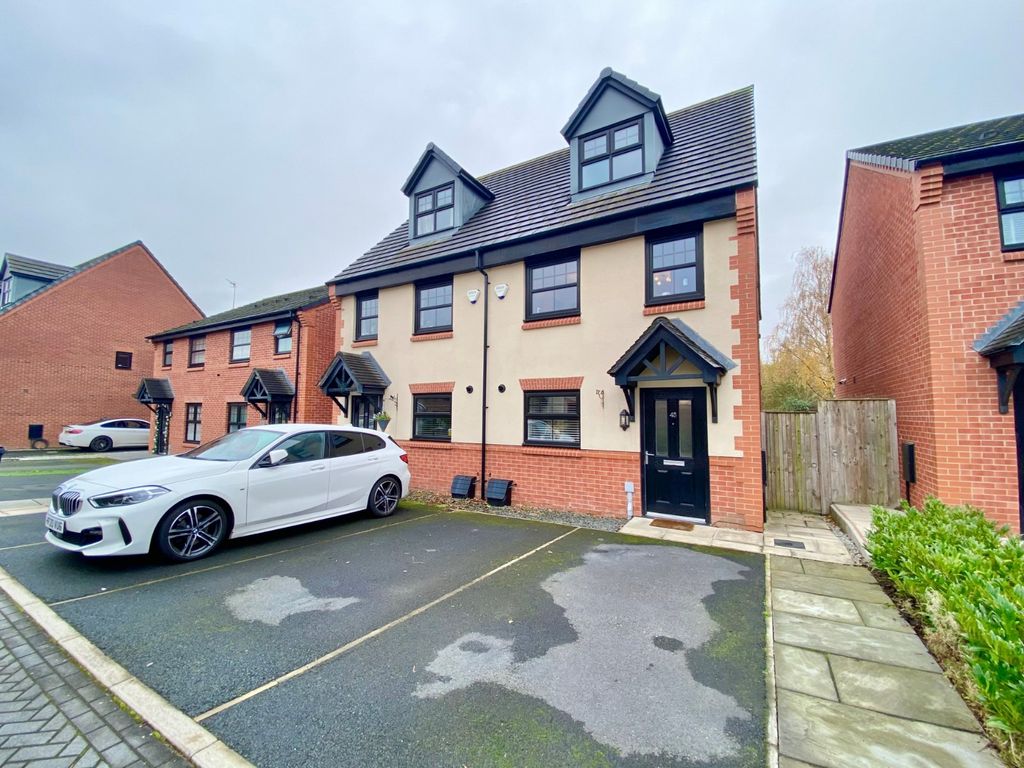 3 bed semidetached house for sale in Hawthorn Avenue, Hazel Grove