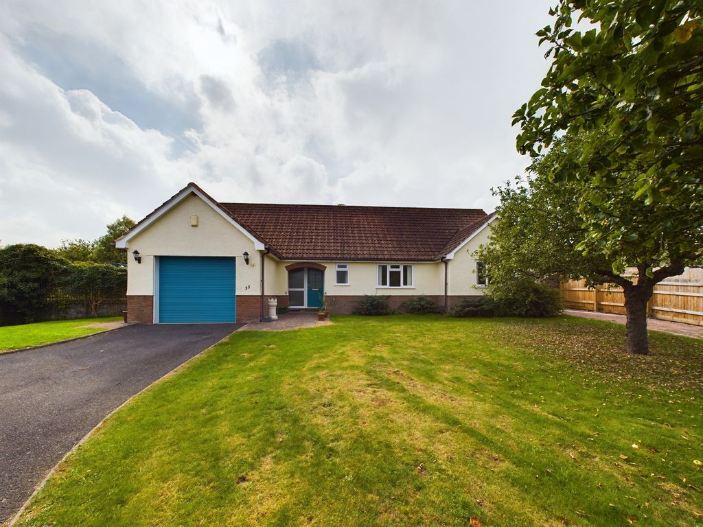 3 bed detached bungalow for sale in Millands Lane, Kilve, Bridgwater