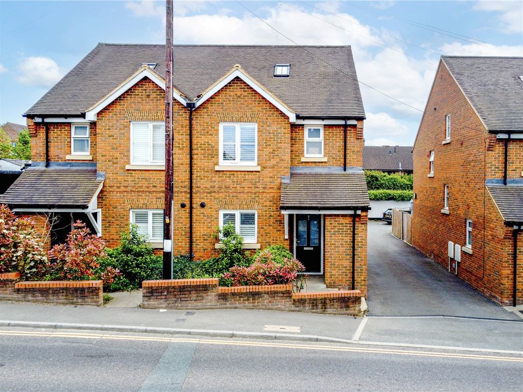 3 bed semidetached house for sale in Folly Lane, St. Albans