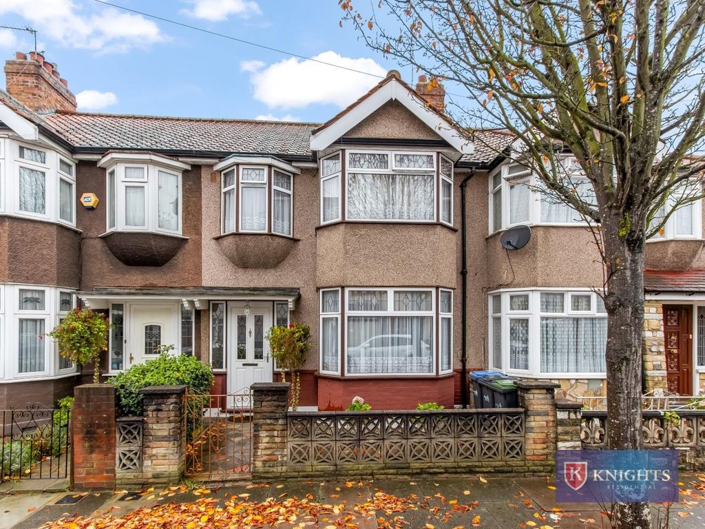 3 bed terraced house for sale in Elstree Gardens, London N9, £430,000 Zoopla