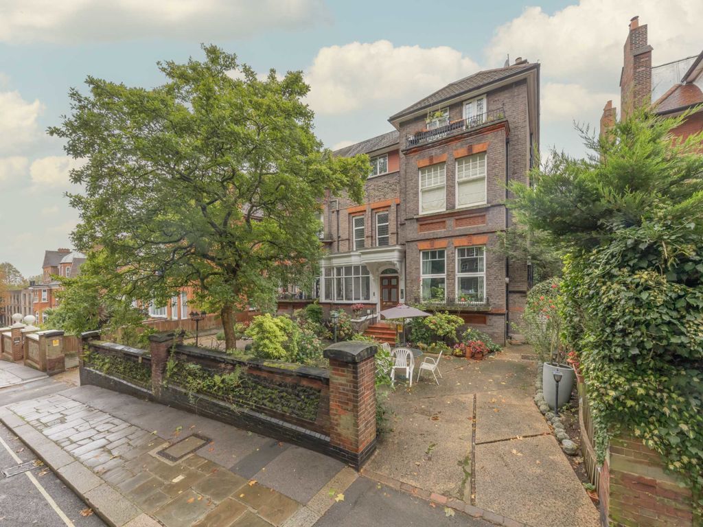 2 bed flat for sale in Maresfield Gardens, London NW3, £800,000 Zoopla