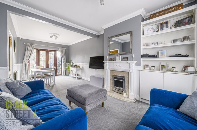 3 bed semidetached house for sale in Suttons Avenue, Hornchurch RM12