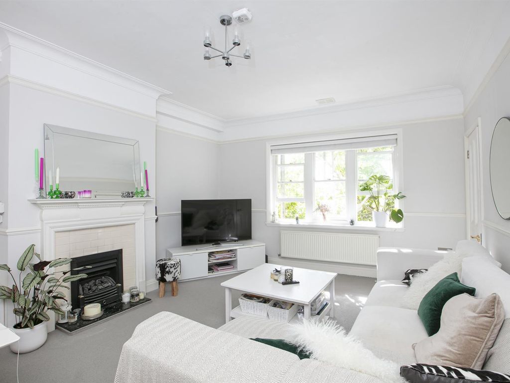 2 bed flat for sale in Camberwell Grove, Camberwell SE5 Zoopla