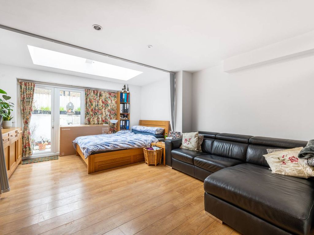 3 bed terraced house for sale in Shirland Mews, Maida Vale, London W9, £750,000 Zoopla