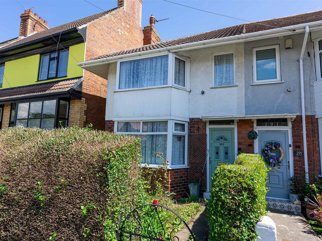 3 bed end terrace house for sale in Queen Street, Withernsea HU19, £