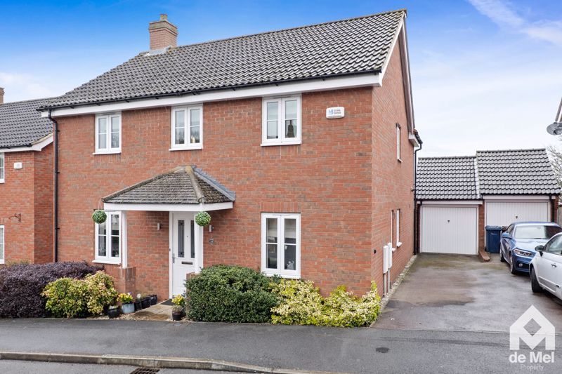 4 bed detached house for sale in Nightjar Road, Brockworth, Gloucester