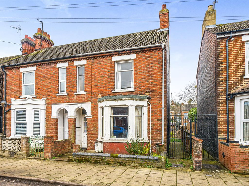 3 bed property for sale in Coventry Road, Bedford MK40 Zoopla