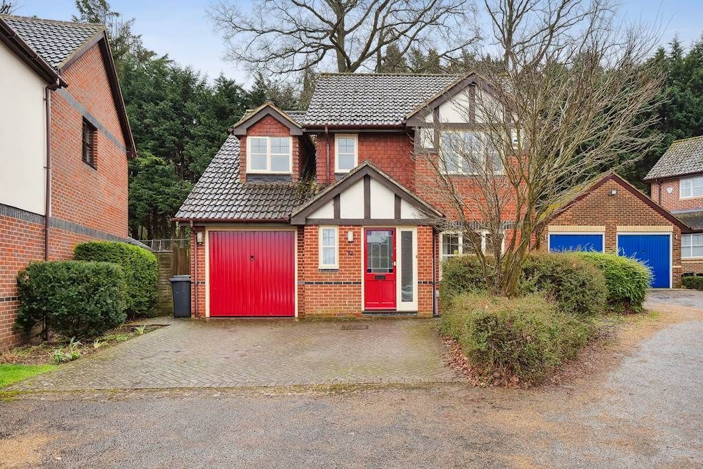 4 bed detached house for sale in Randolph Road, Bromley BR2, £700,000