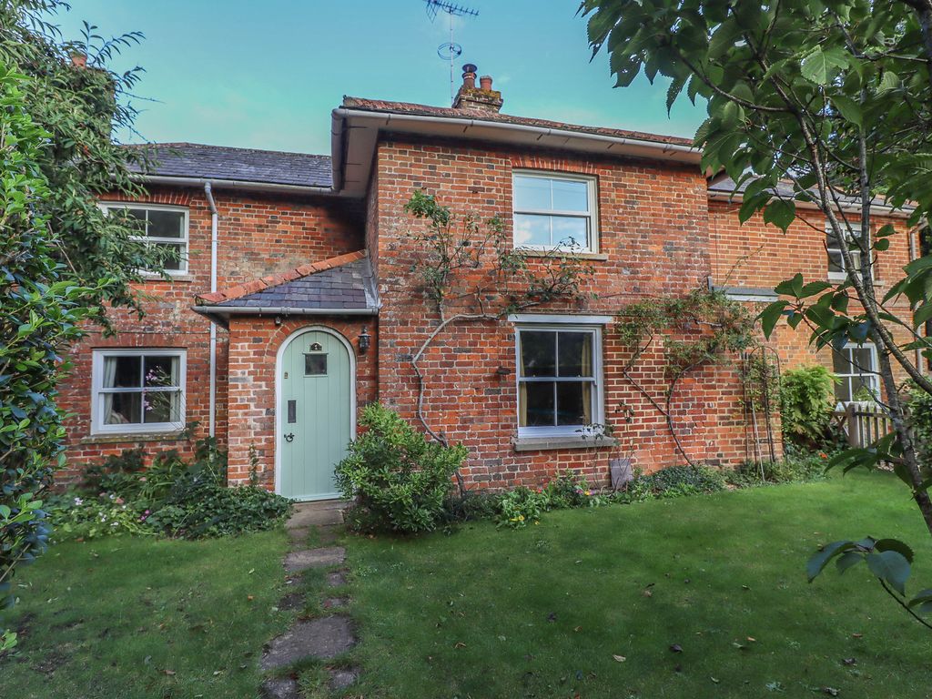 4 bed detached house for sale in West Dean, Salisbury, Wiltshire SP5, £