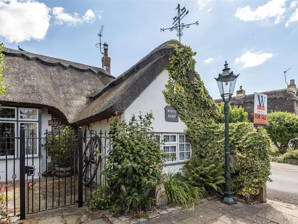 3 bed detached bungalow for sale in Charming Converted Barn, North