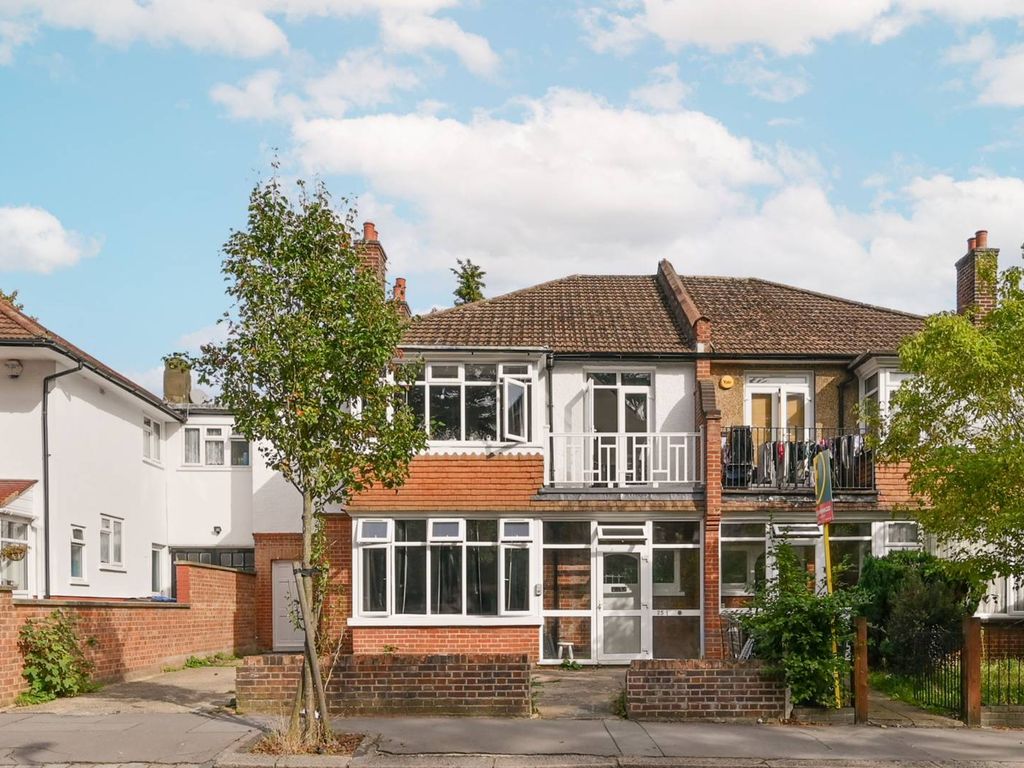 4 bed semidetached house for sale in Craignish Avenue SW16, Norbury