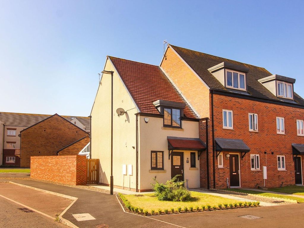 2 bed end terrace house for sale in Trevelyan Close, Shiremoor