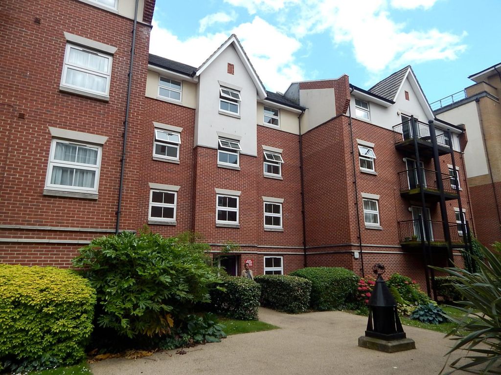 2 bed property to rent in Chandlers Court, Briton Street, Southampton