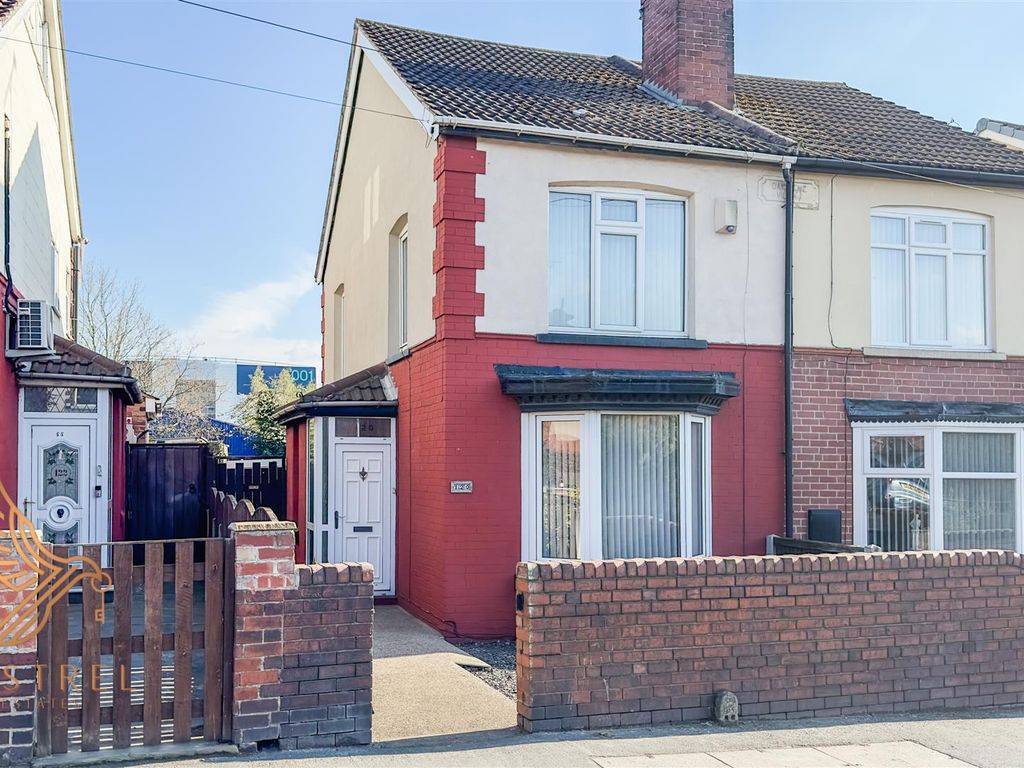 3 bed semidetached house for sale in Barnsley Road, South Kirkby