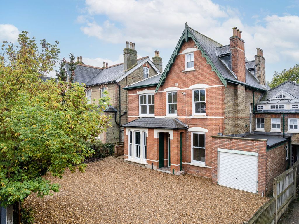 2 bed flat for sale in Stanley Road, Sutton SM2, £425,000 Zoopla