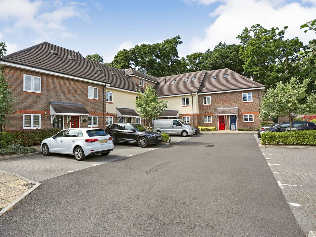 3 bed penthouse for sale in Westley Grove, Fareham PO14 Zoopla