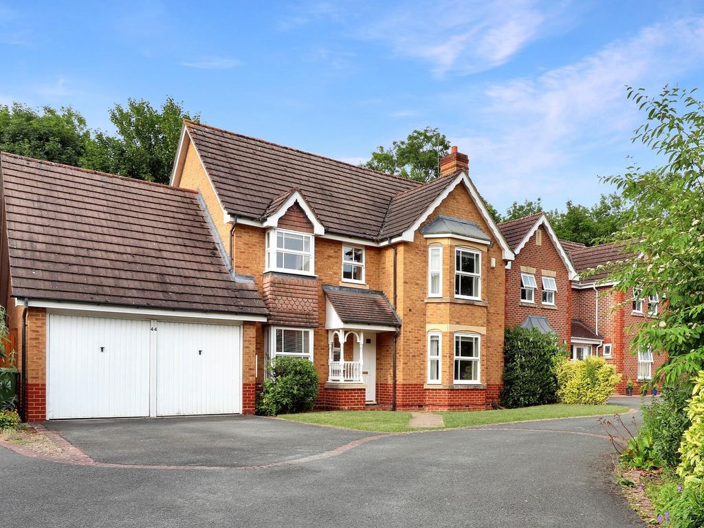 4 bed detached house for sale in The Holt, Cleeve, Cheltenham GL52 Zoopla