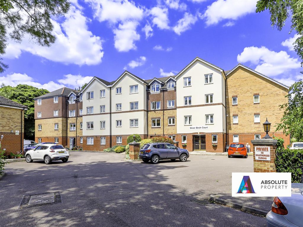 1 bed flat for sale in Friends Avenue, Cheshunt, Waltham Cross EN8, £