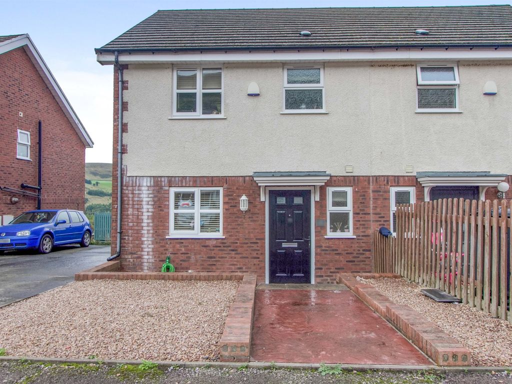 3 bed semidetached house for sale in Oak Road, Blaina, Abertillery