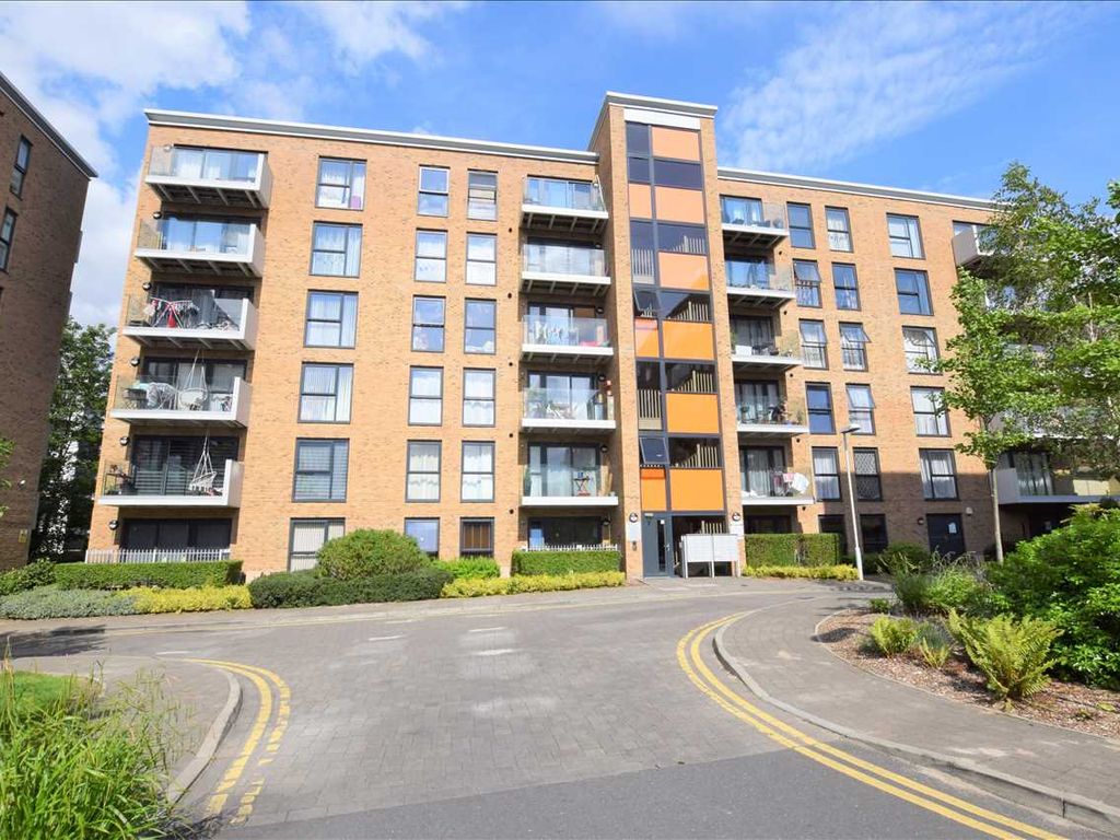 2 bed flat to rent in Aquarius Court, 16 Zodiac Close, Edgware HA8, £