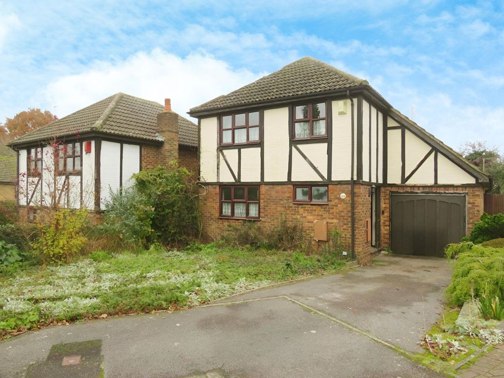 3 bed detached house for sale in Old Orchard Lane, Leybourne, West