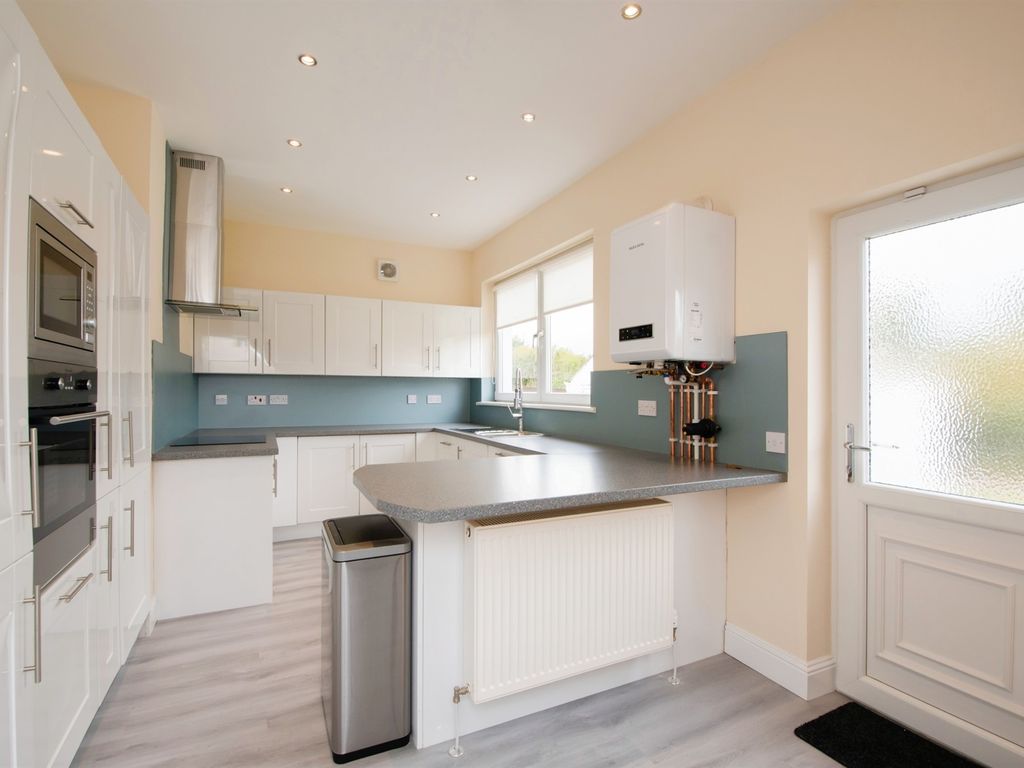 Menock Road, Glasgow G44  