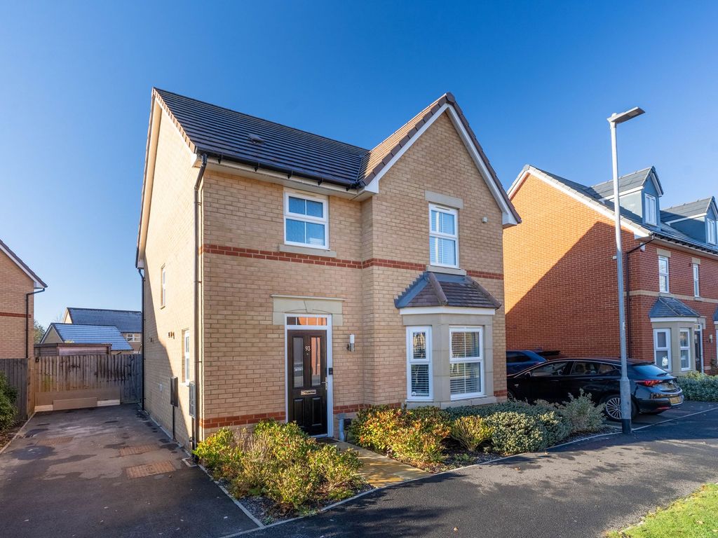 3 bed detached house for sale in Peppercorn Drive, Northstowe CB24, £415,000 Zoopla