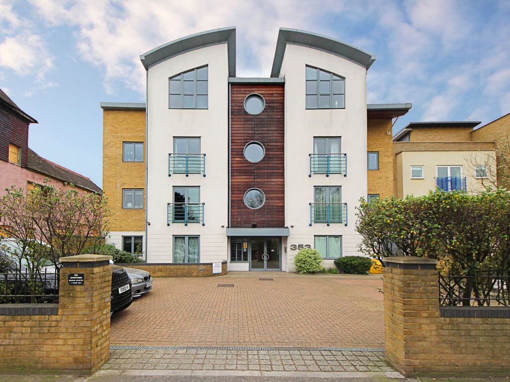 2 bed flat to rent in Uxbridge Road, London W3 Zoopla