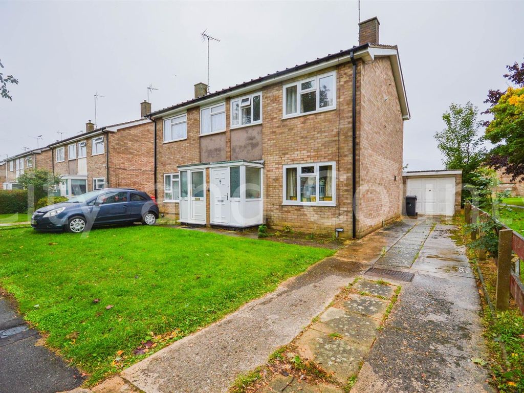 2 bed semidetached house for sale in Bozeat Way, Ravensthorpe
