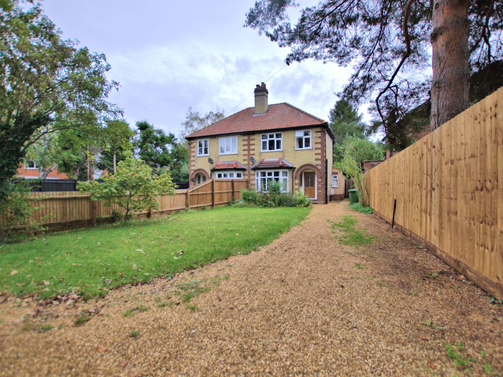 3 bed semidetached house to rent in London Road, Harston, Cambridge