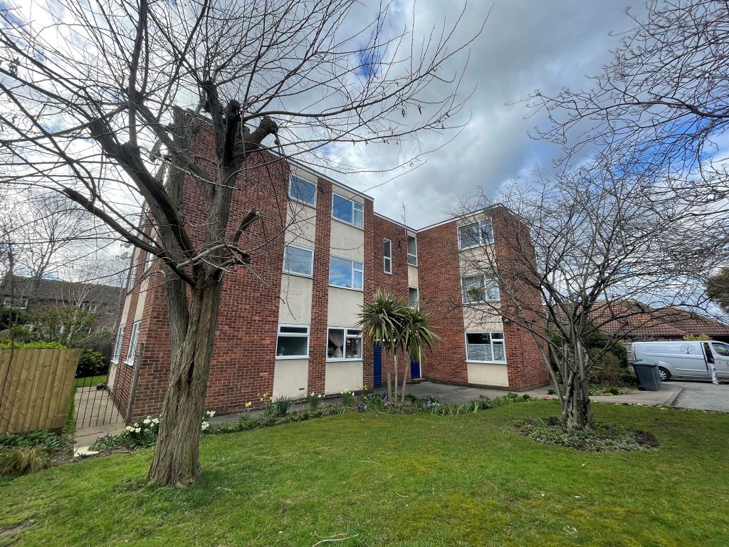 2 bed flat for sale in Loughborough Road, West Bridgford, Nottingham