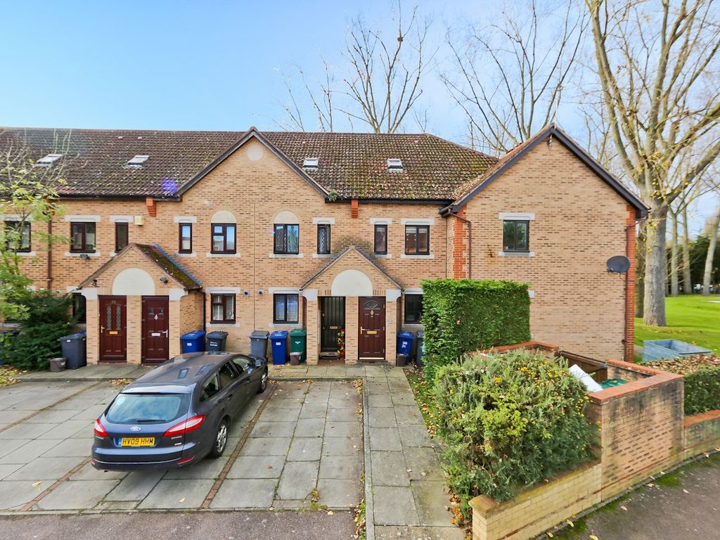 3 bed terraced house for sale in Swan Drive, Colindale NW9 Zoopla