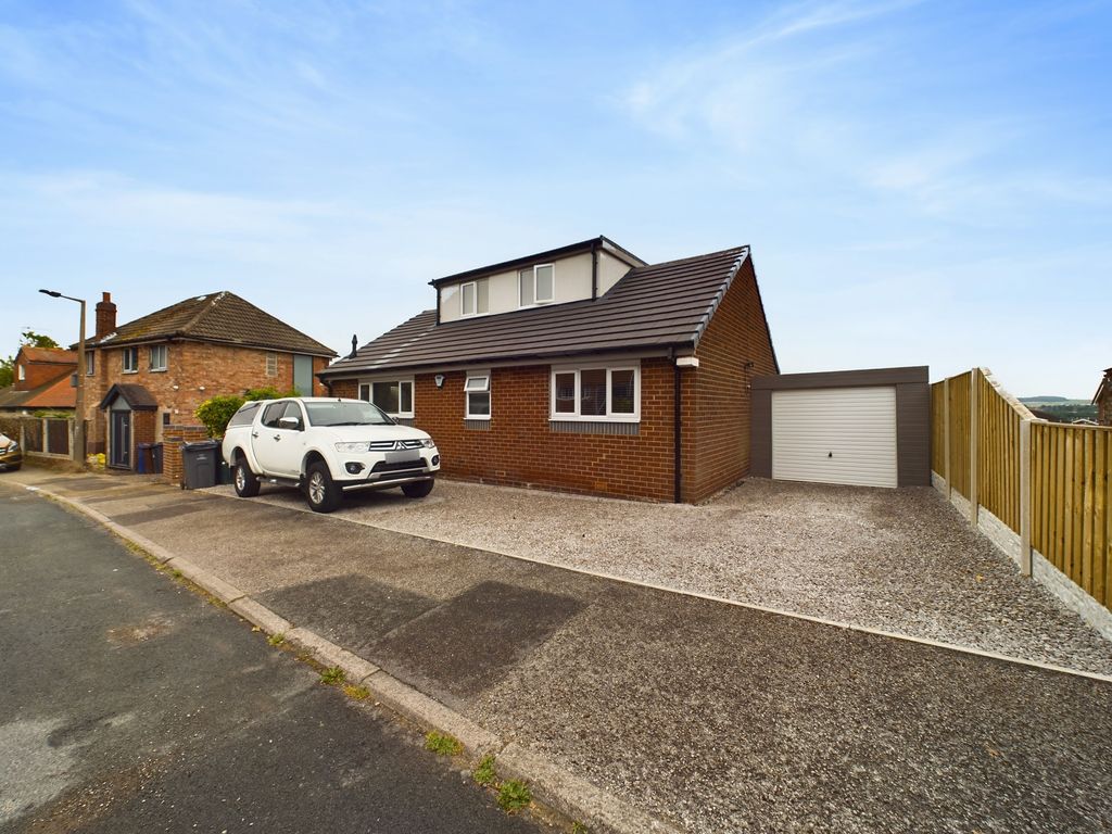 4 bed detached bungalow for sale in Springbank, Darfield, Barnsley S73