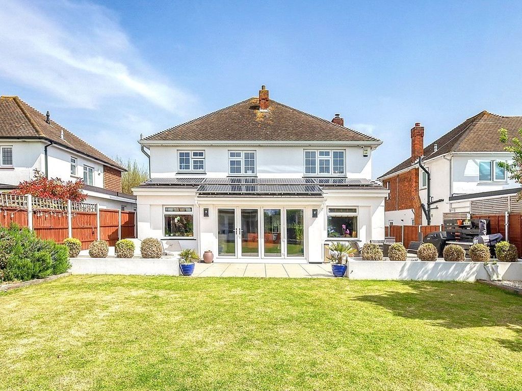 4 bed detached house for sale in Wansfell Gardens, Thorpe Bay, Essex