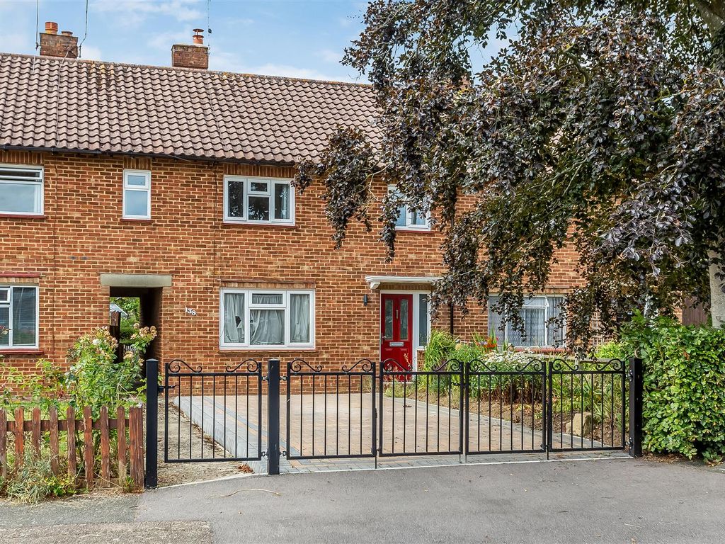 3 bed terraced house to rent in Wolfs Wood, Hurst Green, Oxted RH8 Zoopla