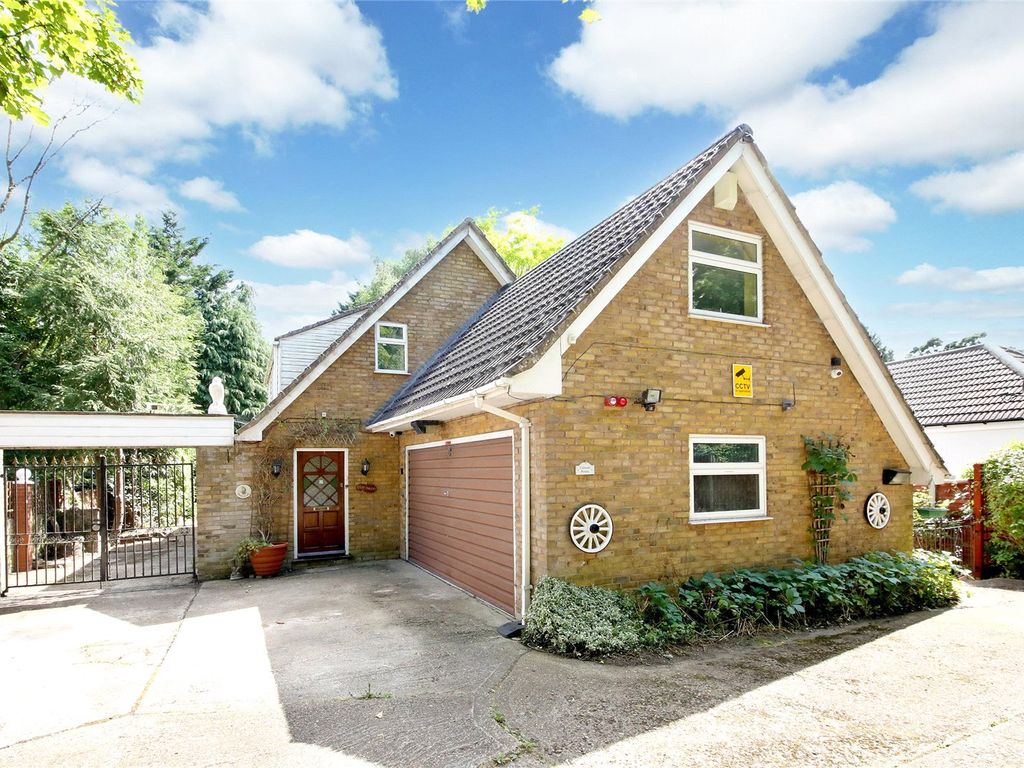 5 bed country house for sale in Wexham Park Lane, Wexham, Slough SL3