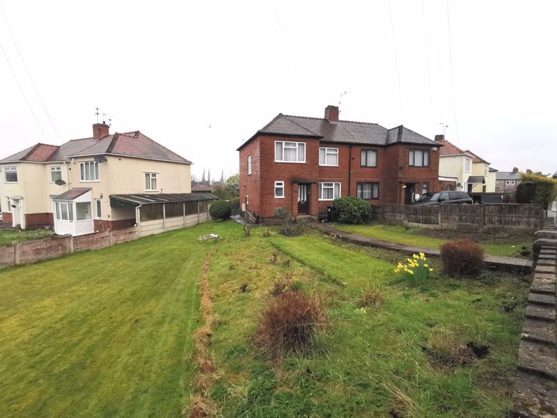 3 bed semidetached house for sale in Stourbridge, Wollescote, Oakfield