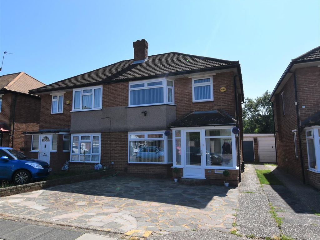 3 bed semidetached house for sale in Edinburgh Drive, Ickenham